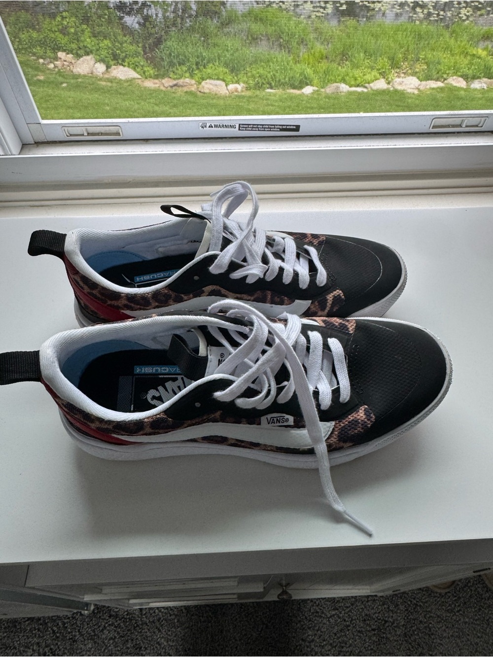 Vans UltraRange 2.0 Shoe Womens 7 men’s 5.5